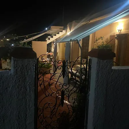 Hliannas House Tatil Evi